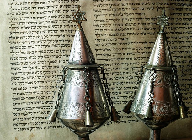 Mishnayos for Yahrzeit Proper Study Customs and Spiritual Benefits